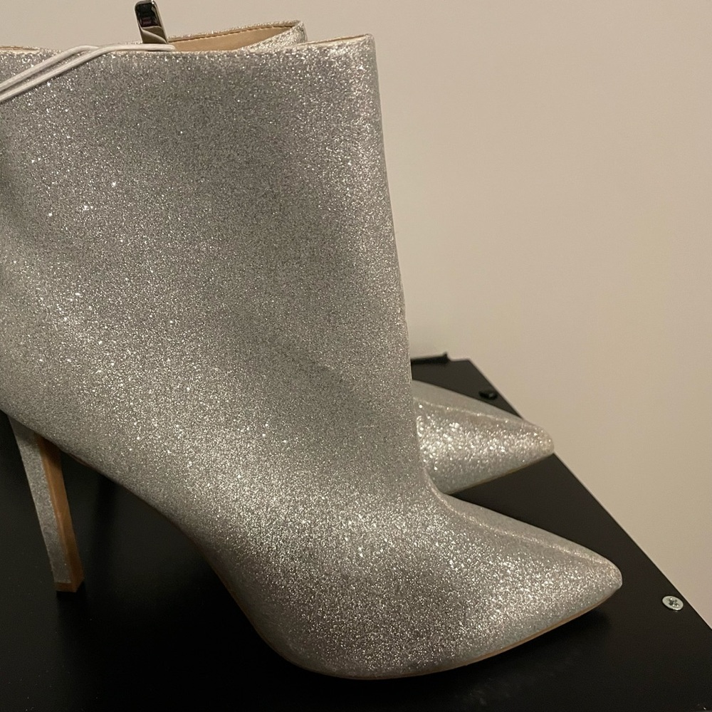 Nine West Silver Sparkle Metallic Ankle Boot